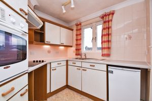 Kitchen- click for photo gallery